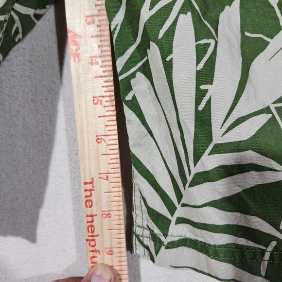 Lands' End Boys Cargo Shorts‎ Size L (14-16) Green White Leaf Print Drawstring - Picture 8 of 12